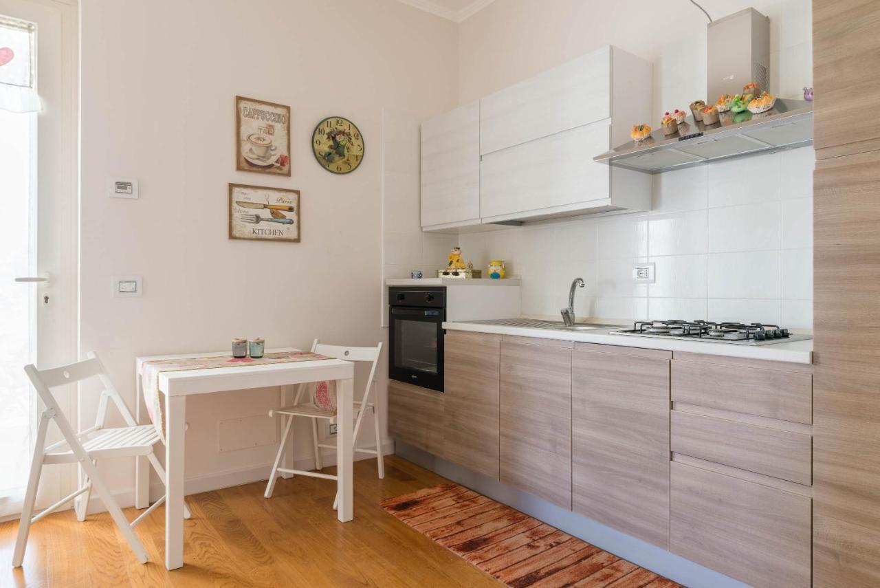 Casa Torre Di Specchio 2 Con Piscina Apartment Bari Luaran gambar