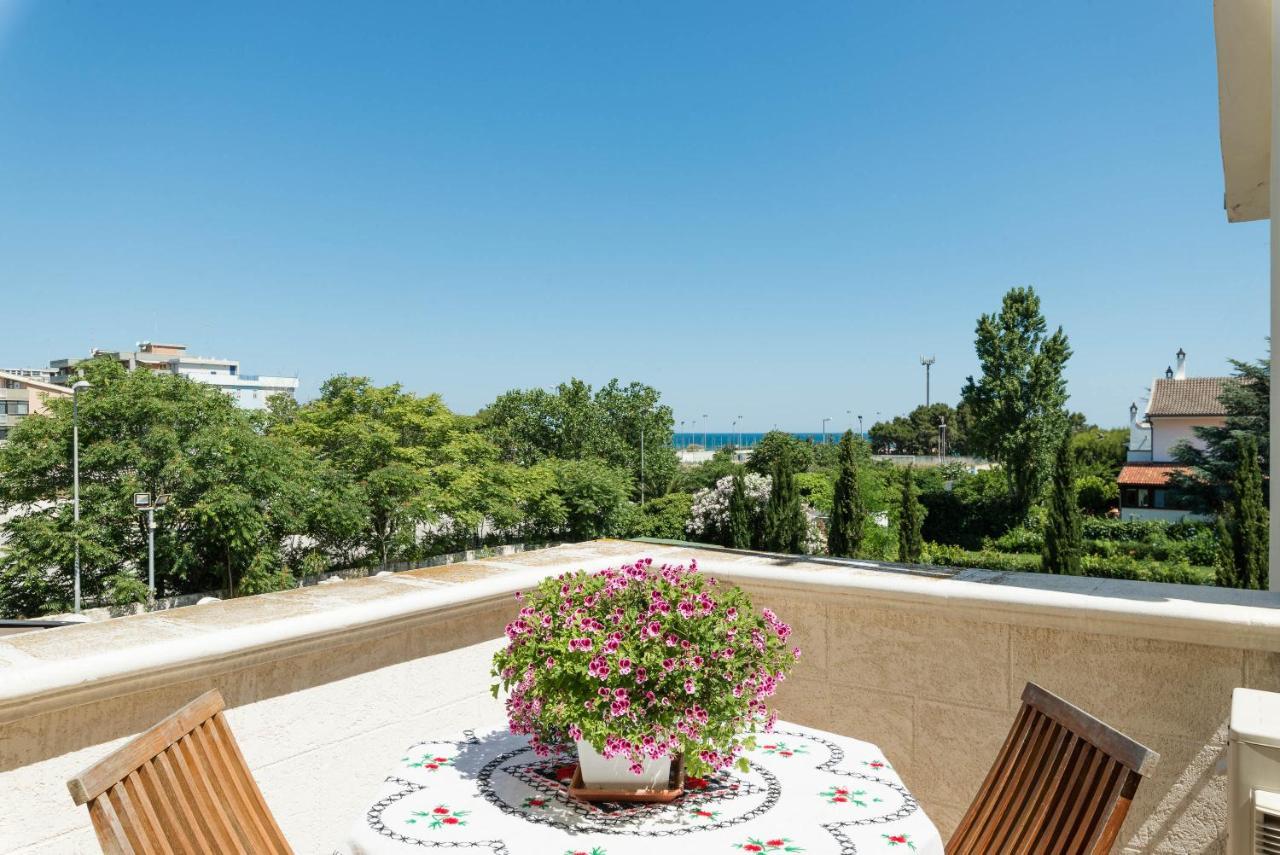 Casa Torre Di Specchio 2 Con Piscina Apartment Bari Luaran gambar