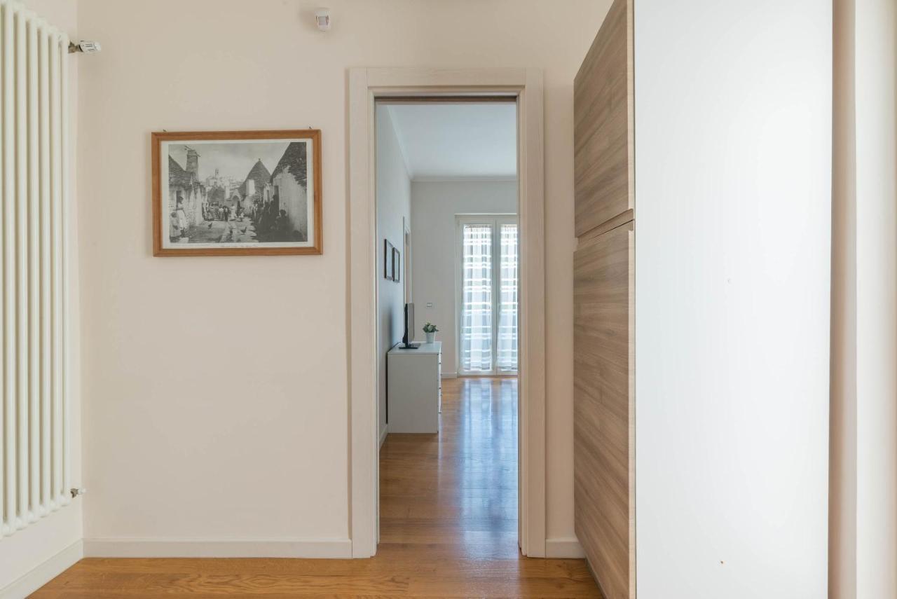 Casa Torre Di Specchio 2 Con Piscina Apartment Bari Luaran gambar