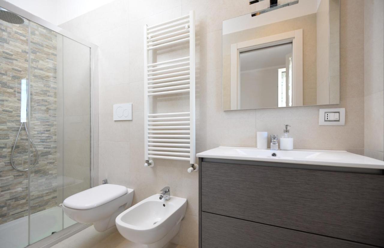 Casa Torre Di Specchio 2 Con Piscina Apartment Bari Luaran gambar
