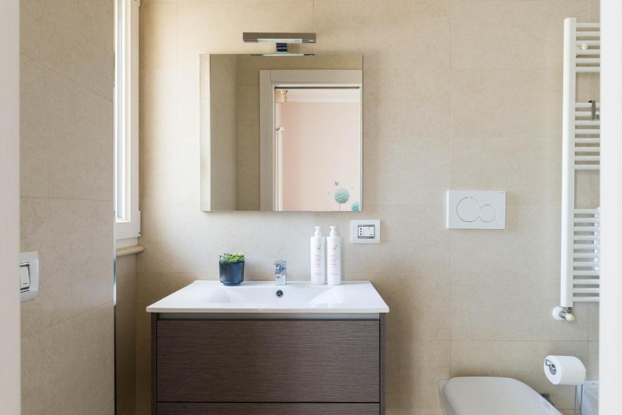 Casa Torre Di Specchio 2 Con Piscina Apartment Bari Luaran gambar