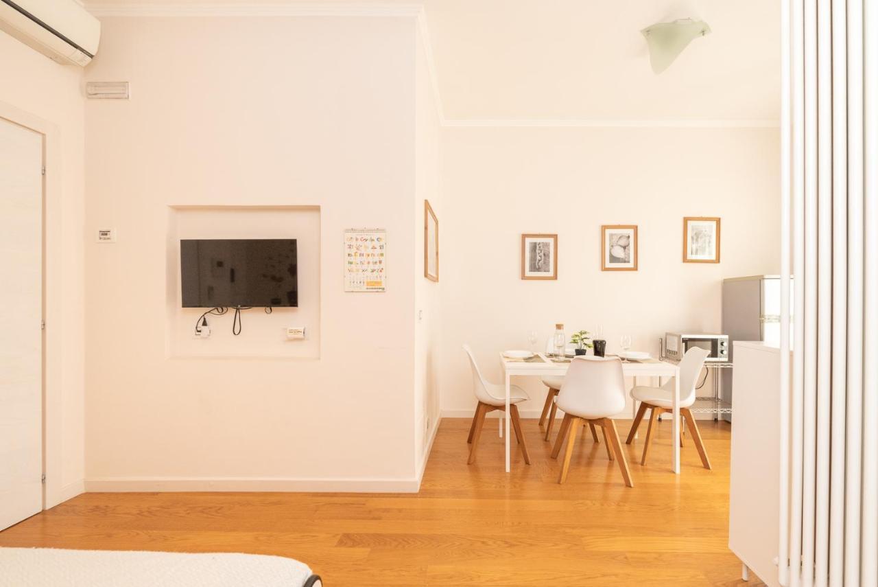 Casa Torre Di Specchio 2 Con Piscina Apartment Bari Luaran gambar