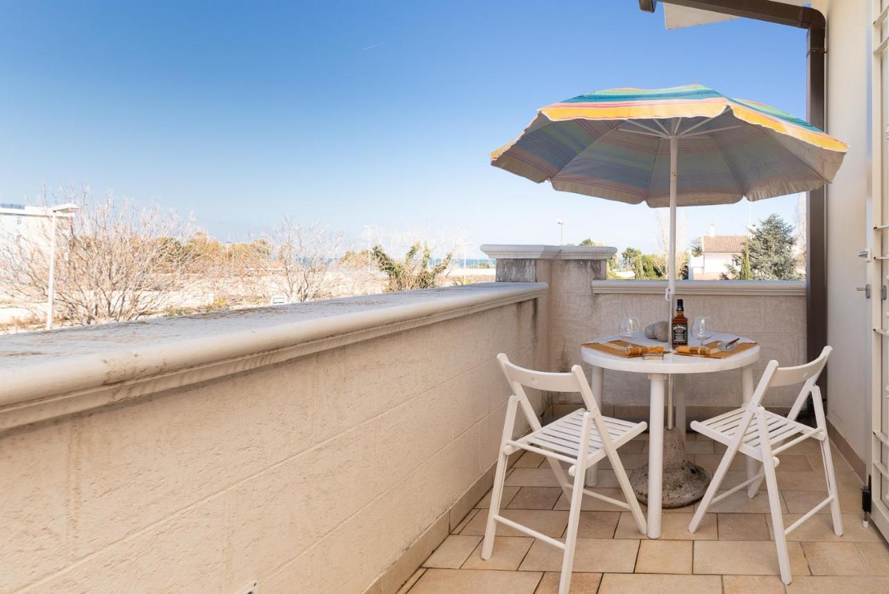 Casa Torre Di Specchio 2 Con Piscina Apartment Bari Luaran gambar