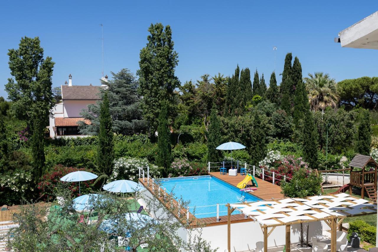 Casa Torre Di Specchio 2 Con Piscina Apartment Bari Luaran gambar